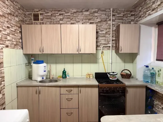Продам 1 ком в Калининском районе Донецк