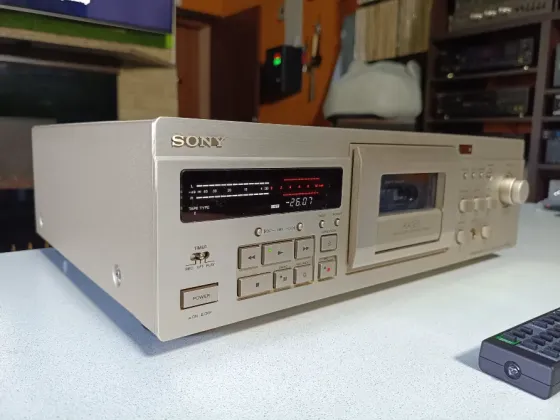 Кассетный 3-х головый топовый магнитофон "Sony"-KA3ES Донецк