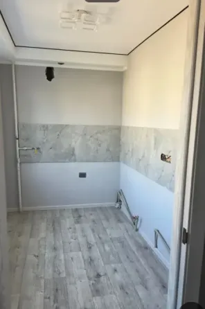 Продаю 1к.кв 945 кв-л с капитальным ремонтом. Макеевка