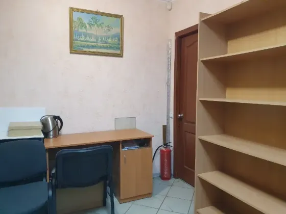 Продажа коммерческого помещения в Киевском районе, ж.д. вокзал Донецк