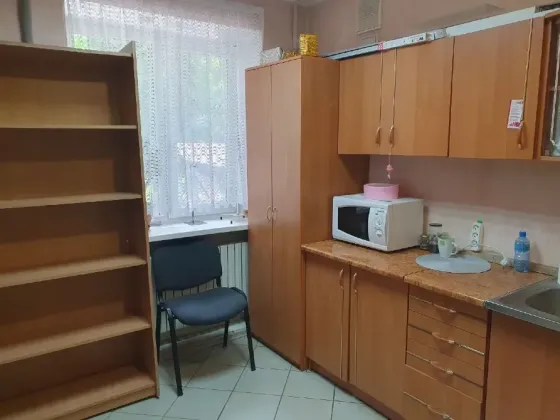 Продажа коммерческого помещения в Киевском районе, ж.д. вокзал Донецк