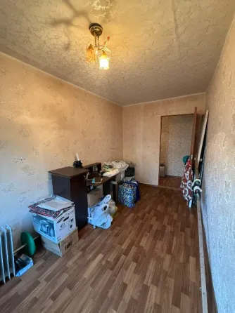 Продам 2-х комнатную квартиру в Червоногвардейском районе, улица Давыденко ( ор-р магазин Влад) Макеевка