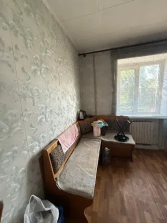 Продам 2-х комнатную квартиру в Червоногвардейском районе, улица Давыденко ( ор-р магазин Влад) Макеевка