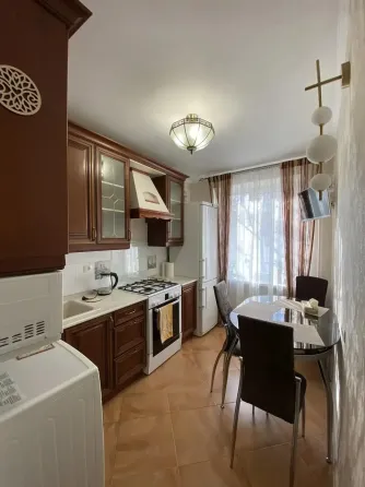 Сдам двухкомнтную квартиру в Буденновском районе Донецк