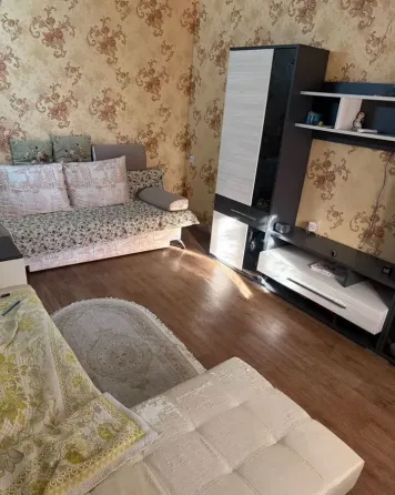 Сдаётся 2-х комнатная квартира площадью 52 кв.м. Кировский район, Текстильщик. Донецк