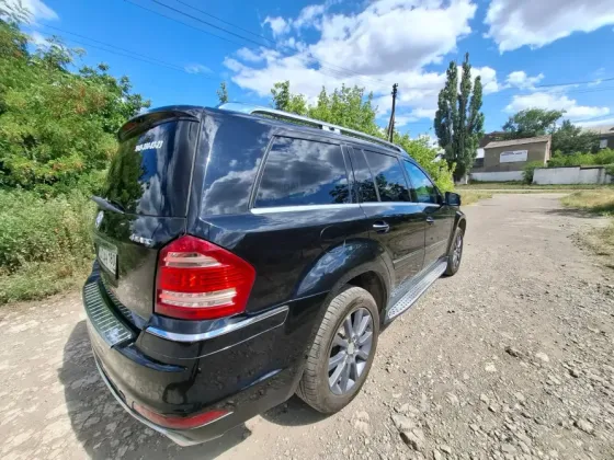 Продам Mercedes-Benz GL 2012 года Енакиево