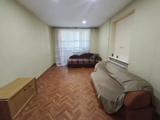 Продаётся 1-комн.квартира 31,5 кв.м. Мариуполь