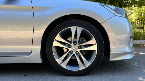 Honda Accord 9 - комфорт, динамика и надёжность в одном авто Макеевка