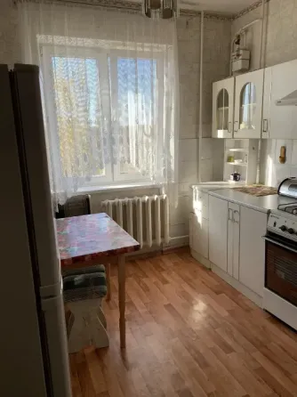 Продам 2-х комнатную квартиру Гвардейка центр, ул. Чубаря. Макеевка