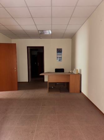 Продается офисное помещение 180 кв. м. в Площадь Ленина, ул. Постышева Донецк