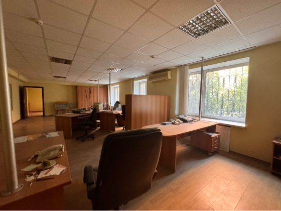Продается офисное помещение 180 кв. м. в Площадь Ленина, ул. Постышева Донецк