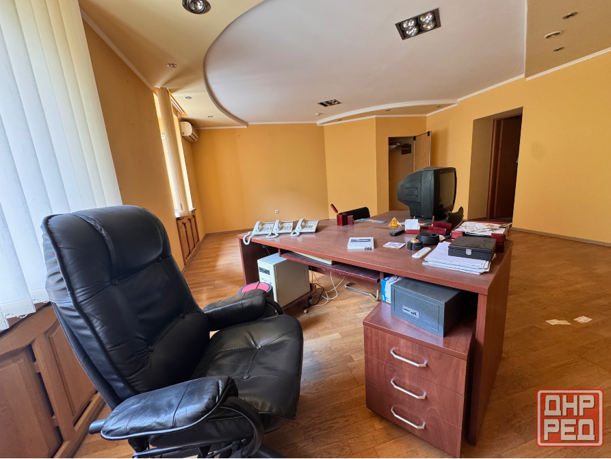 Продается офисное помещение 180 кв. м. в Площадь Ленина, ул. Постышева Донецк - изображение 4