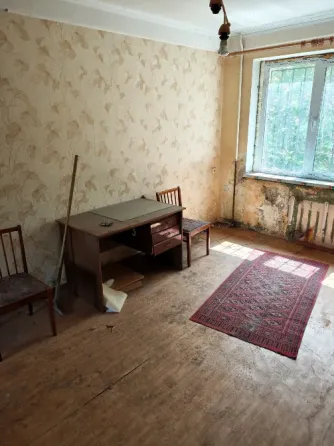 продам 2 к.кв. куйбышевский р. шахта октябрьская 1900 мил р.торг. Донецк