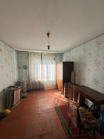 Продажа 3-комнатной квартиры 6/9, в г. Донецк, Ворошиловский р-н, б-р Школьный Донецк