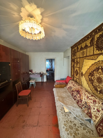 Продажа 3-комнатной квартиры 6/9, в г. Донецк, Ворошиловский р-н, б-р Школьный Донецк