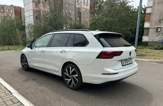 VW GOLF 8. 2022 бензин + Метан завод Донецк