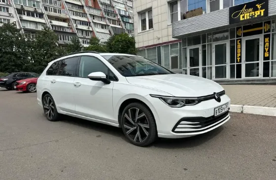 VW GOLF 8. 2022 бензин + Метан завод Донецк