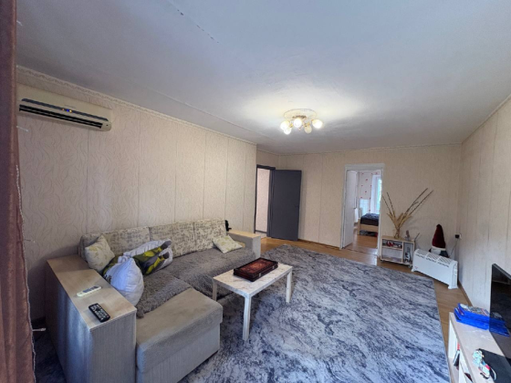 Продажа 3-комнатной квартиры 5/9, в г. Макеевка-центр, м-н Центральный, ориентир Рудничная больница Макеевка