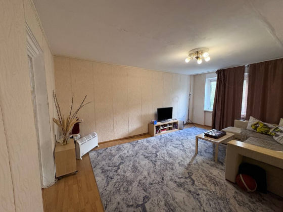 Продажа 3-комнатной квартиры 5/9, в г. Макеевка-центр, м-н Центральный, ориентир Рудничная больница Макеевка