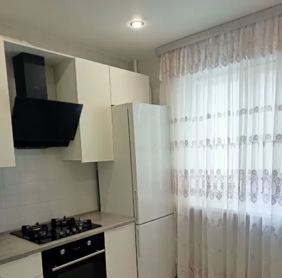 Сдаю двухкомнатную квартиру 54.0 м² в Киевском районе ор. Маяк Донецк