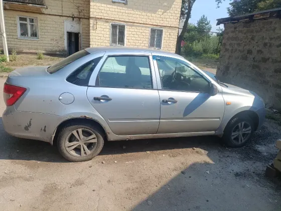 Продам ладу гранту 2014 год Донецк
