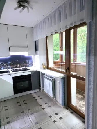 Продажа квартиры 90м2 с ремонтом +гараж. ул. Артема. Киевский р-н. Донецк