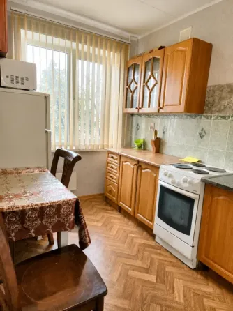 Сдаю 1 ком квартиру на 3 м этаже в 14 ти этажном доме на Текстильщике, Леманс, пту 22 Донецк