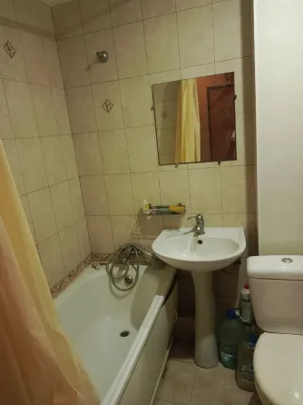 Продам 1 комн кв пересечение ул Щорса с проспекта. Таманский. Донецк