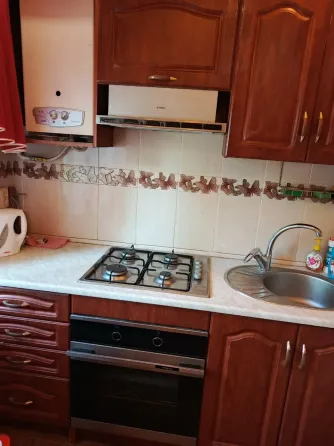 Продам 1 комн кв пересечение ул Щорса с проспекта. Таманский. Донецк