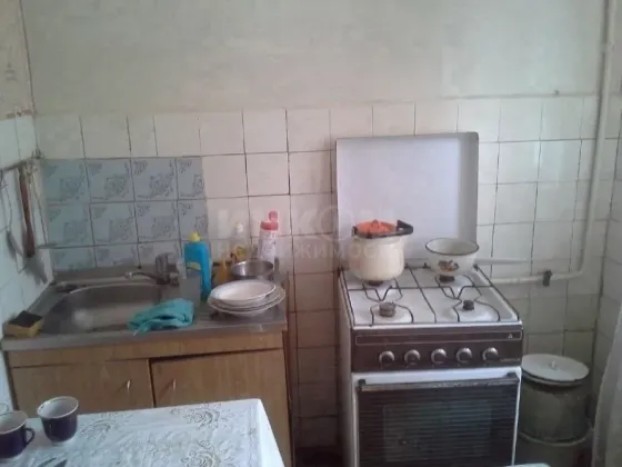 Продам 3к 50-лет Обороны Луганска Луганск