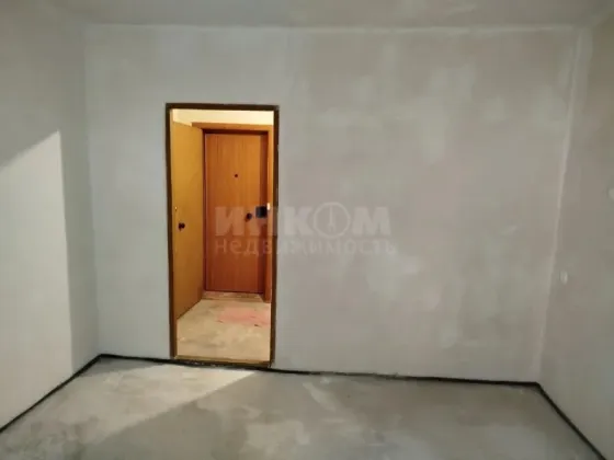 Продам 2к Ленинского Комсомола Луганск