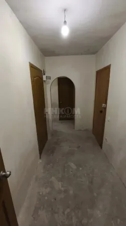 Продам 2к Ленинского Комсомола Луганск