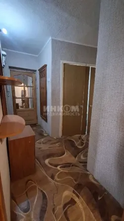 Продам 2к 2-я Краснознаменная Луганск