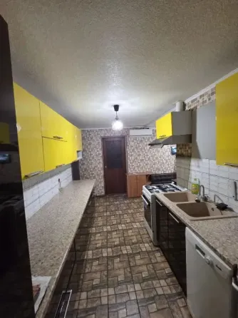 Продается квартира на земле Донецк