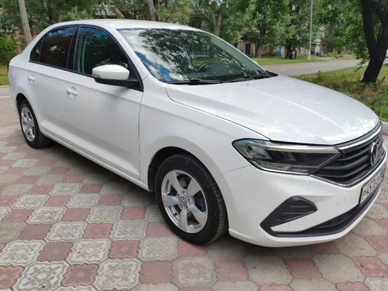 Volkswagen Polo 1.6 AT, 2021 год, Горловка
