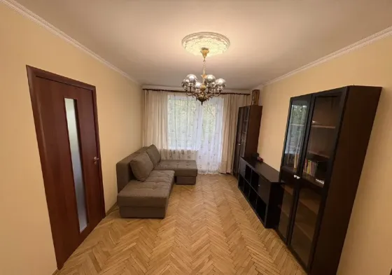 Сдам 2х комнатную квартиру в Ленинском районе Донецк