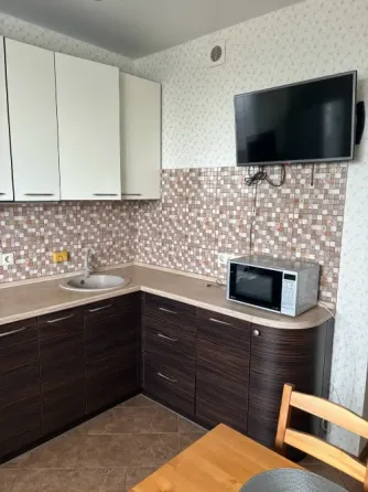 Сдается квартира в Кировском районе, ориентир Дворцовый парк. Донецк