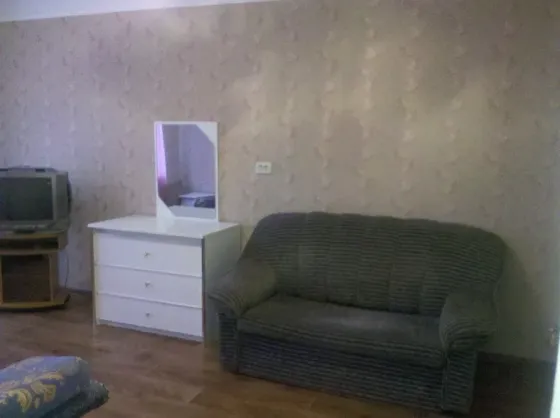 Сдам 1ком кв-ру Приморский р-н г.Мариуроль Мариуполь
