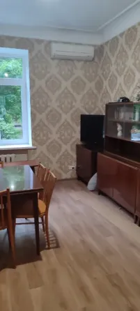 Продам 3-х сталинку возле парка славянской культуры Донецк