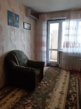 Сдам 2 ком. кв-ру г.Мартуполь,Центральном, р-не, ор-р "Академия полиции", пр-т Строителей Мариуполь