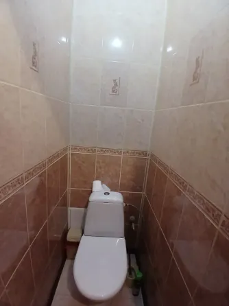 Продается 2 к.квартира сталинка. Мариуполь