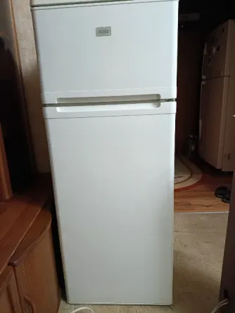 Холодильник Zanussi zrt724w Донецк