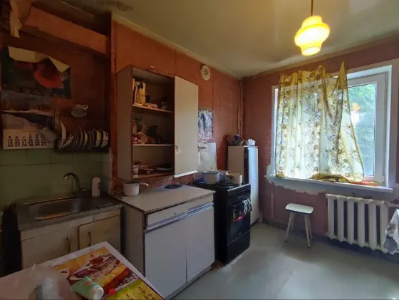 Продам 3-х комнатную квартиру, 76 кв., в Куйбышевском р-не Донецка, ул. Словацкая, Стоматология. Донецк