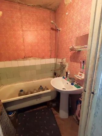 Продам 3-х комнатную квартиру, 76 кв., в Куйбышевском р-не Донецка, ул. Словацкая, Стоматология. Донецк