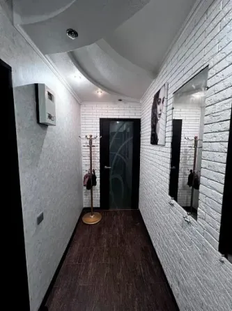 2-комнатная квартира,52м2,1/9,Кировский р-н,Мирный.Цена 7млн Донецк