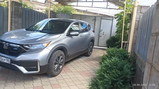 Продам личный автомобиль honda CRV 2020 года или обменяю на авто выше классом с моей доплатой Донецк
