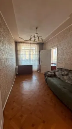 2-комнатная квартира,46м2,4/5,Ворошиловский р-н,Университетская/пер.Орешкова.Цена 6,3млн Донецк