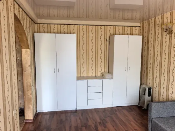 Продам 1комнатную квартиру в Торезе Торез