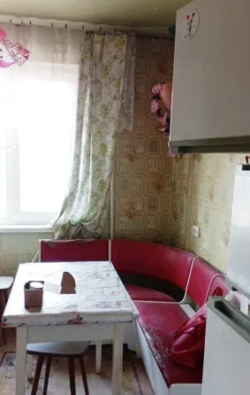 Продам 3крупногабаритная кв-ра. Кировский р-н. мкр. Текстильщик. Ориентир поликлиника 27. Донецк