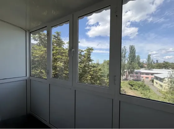 Продается уютная 2х комнатная квартира в Калининском районе на Бульваре Шевченко! Донецк